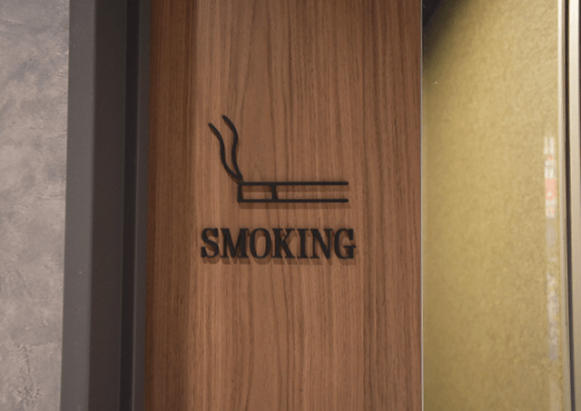 喫煙室