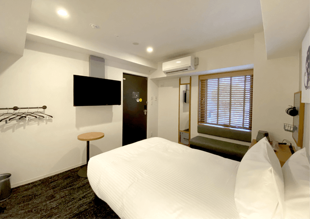 ユニバーサルダブル